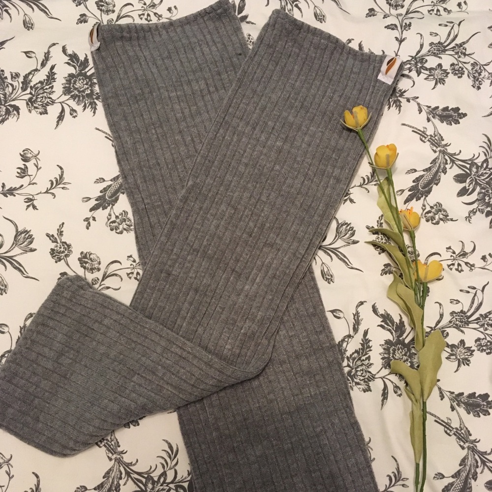 Rubiawear Ballet/dance gray knit legwarmers